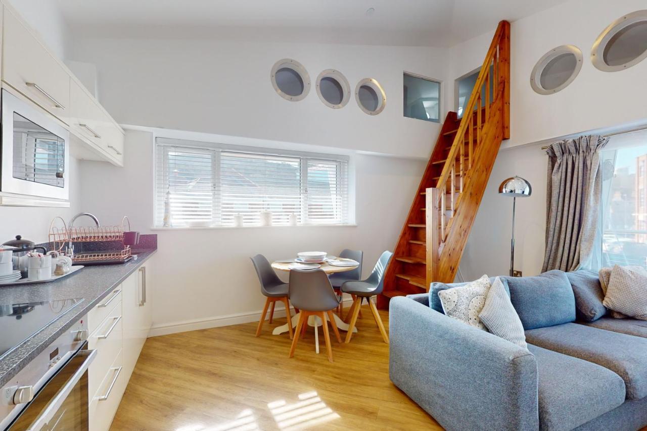 Aparthotel Crabbers' Wharf Portland Esterno foto