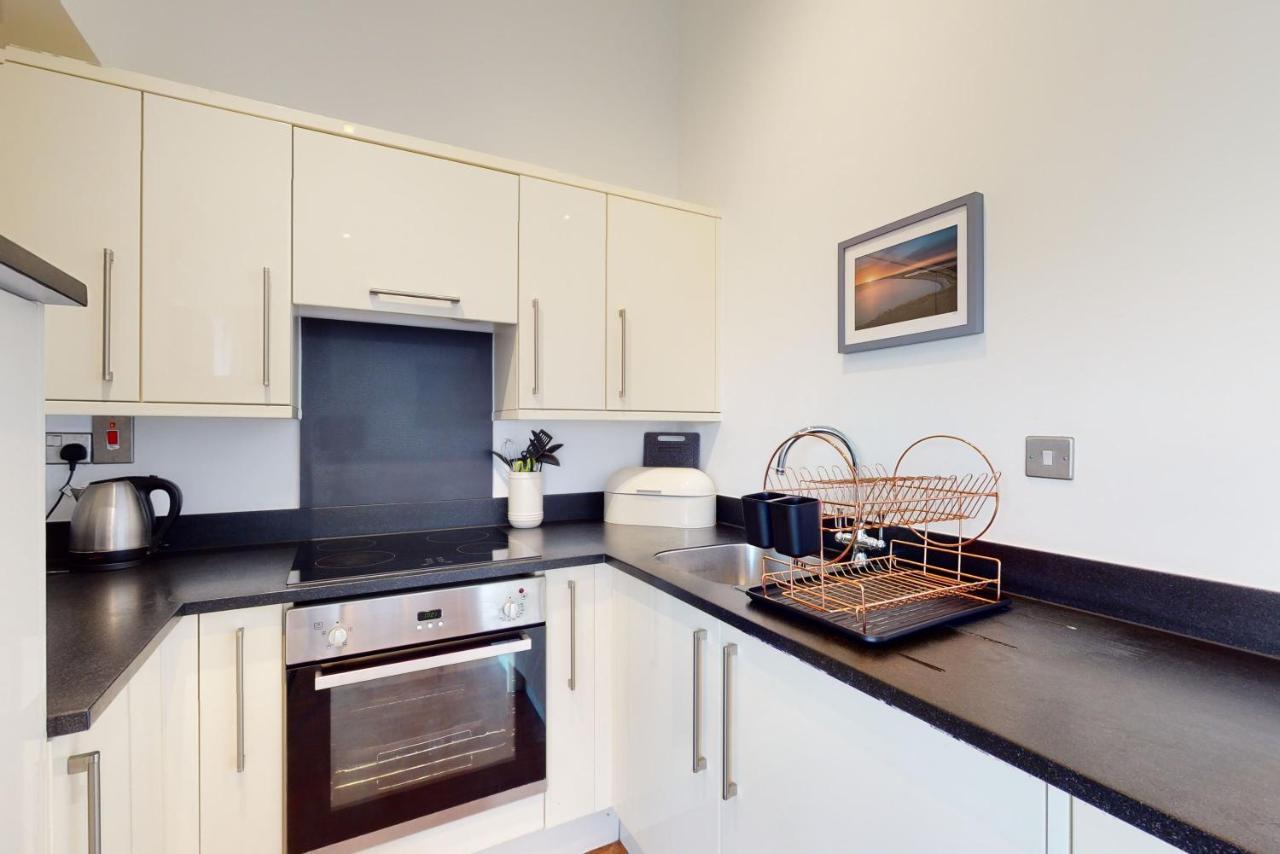 Aparthotel Crabbers' Wharf Portland Esterno foto