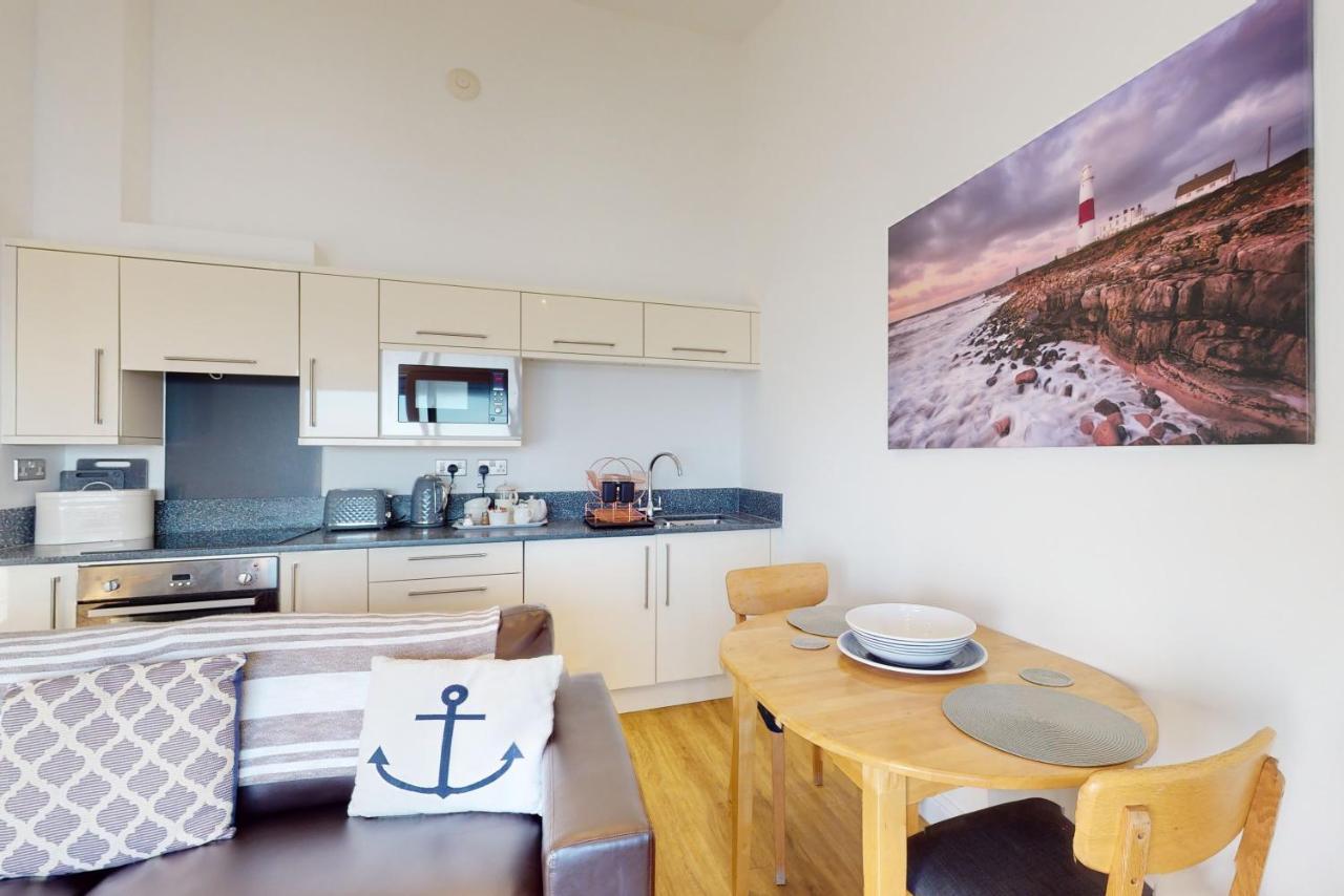 Aparthotel Crabbers' Wharf Portland Esterno foto