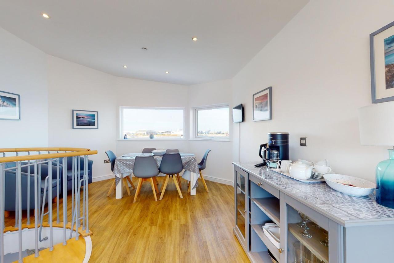 Aparthotel Crabbers' Wharf Portland Esterno foto