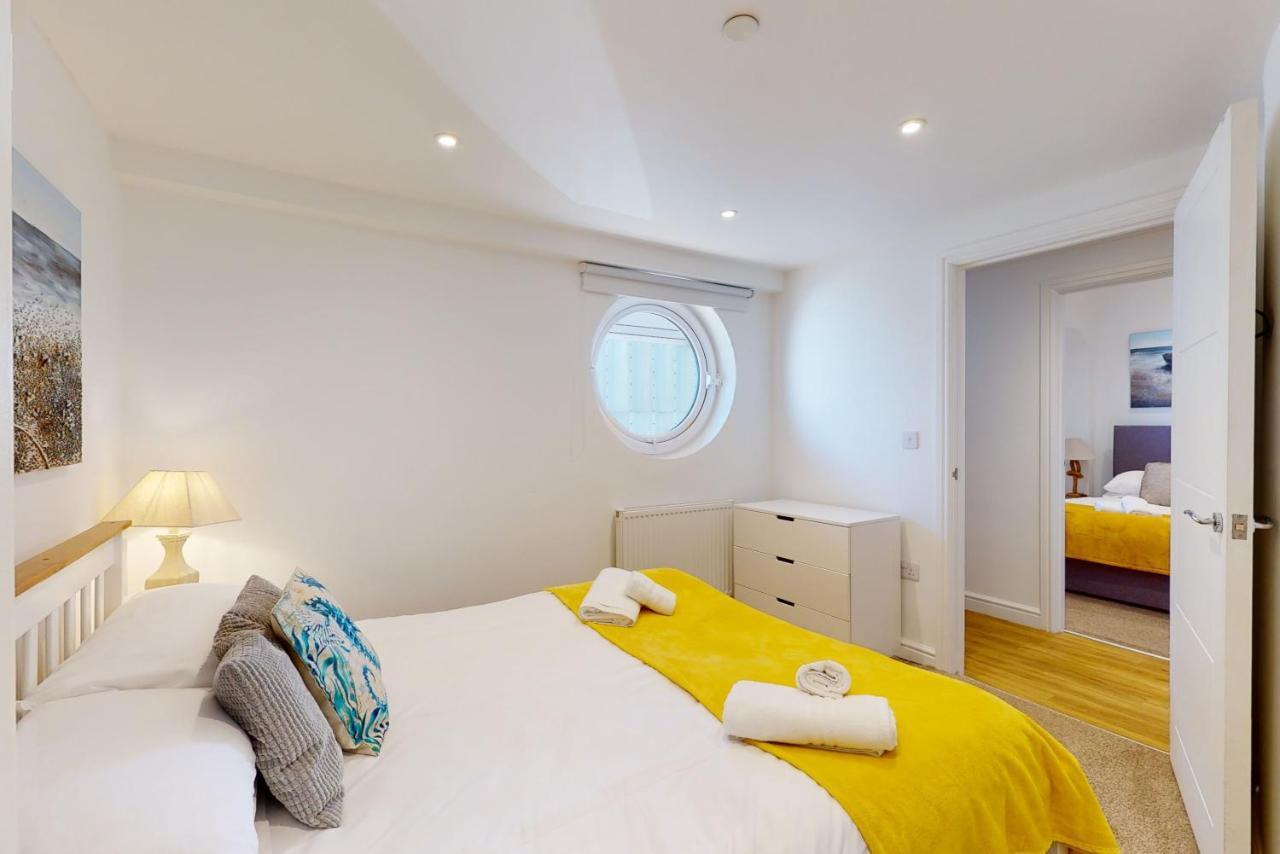 Aparthotel Crabbers' Wharf Portland Esterno foto