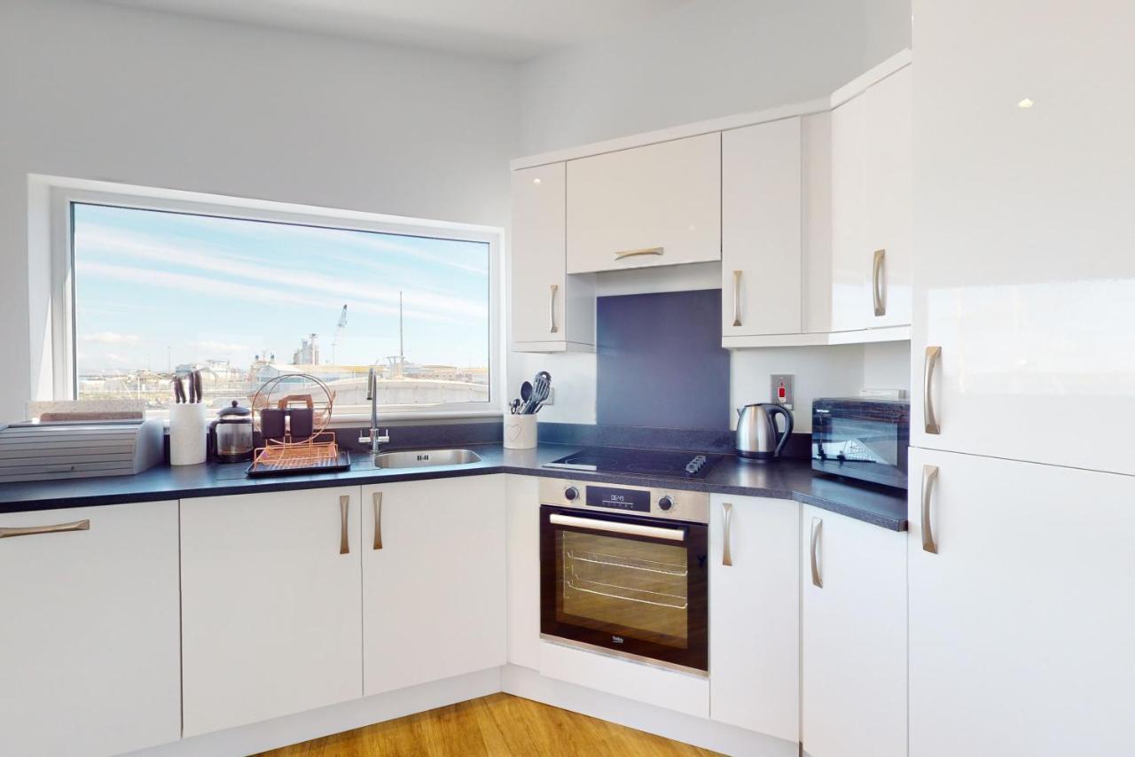 Aparthotel Crabbers' Wharf Portland Esterno foto