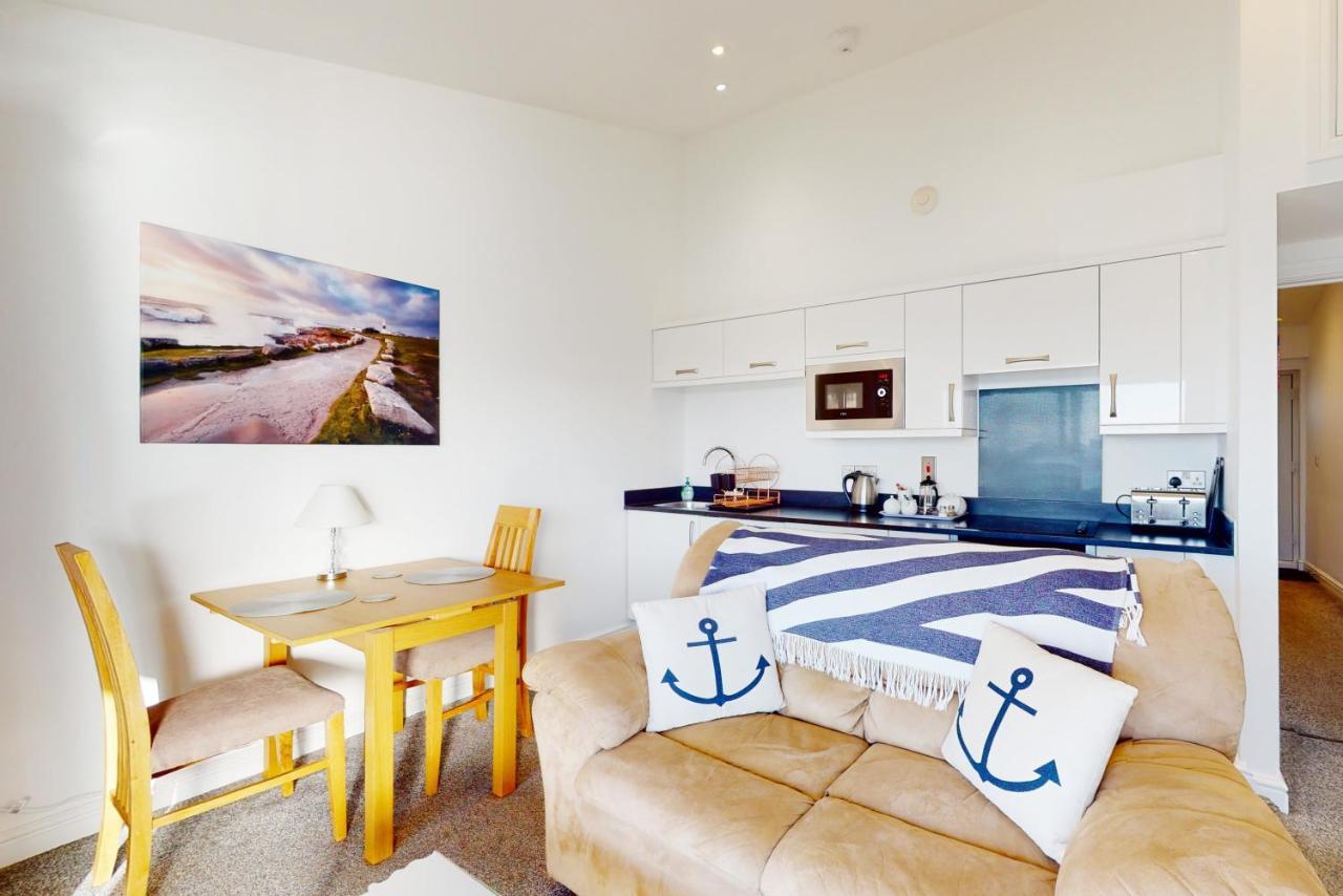 Aparthotel Crabbers' Wharf Portland Esterno foto