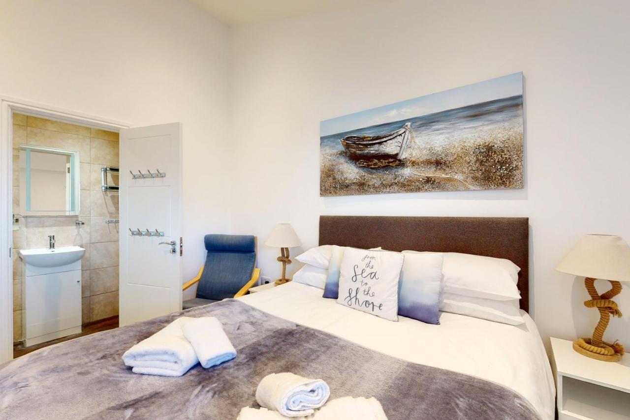 Aparthotel Crabbers' Wharf Portland Esterno foto