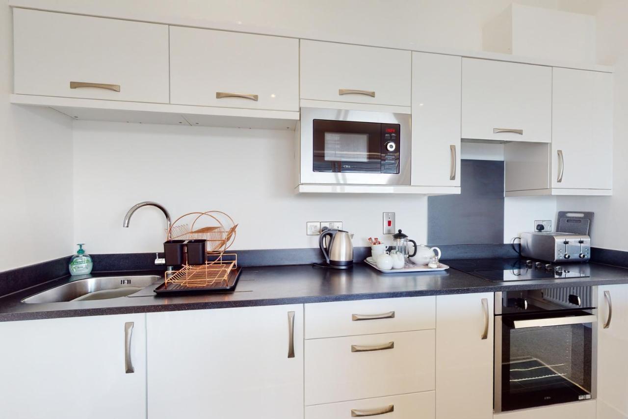 Aparthotel Crabbers' Wharf Portland Esterno foto